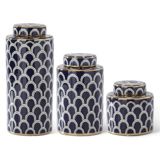 Small Blue & White w/Gold Scallops Porcelain Ging