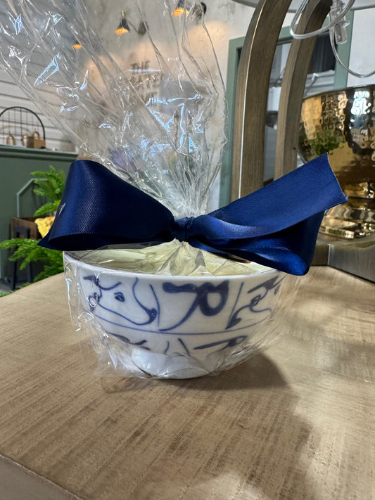 Chinoiserie Blue and white bowl Candle