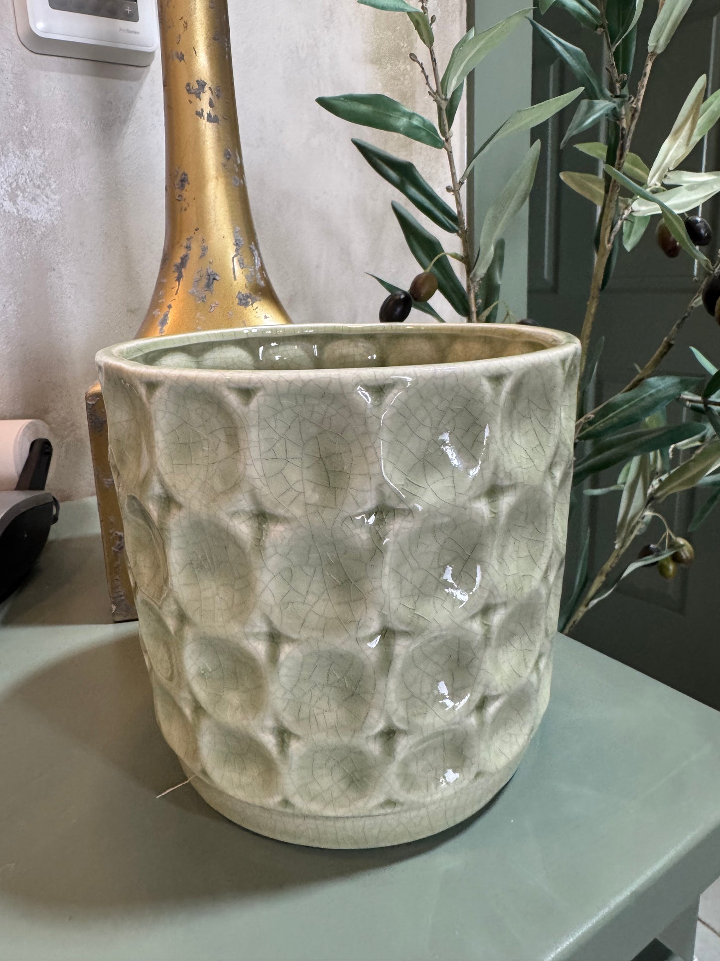 Small Sage Circle Embossed Planter