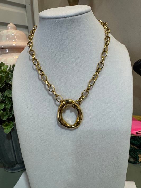 16" Gold Oval Pendant on Chain Link Chain Necklace