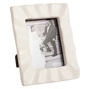 Rectangle Ruffled Marble Frame 3-1/2 x 3-1/2"